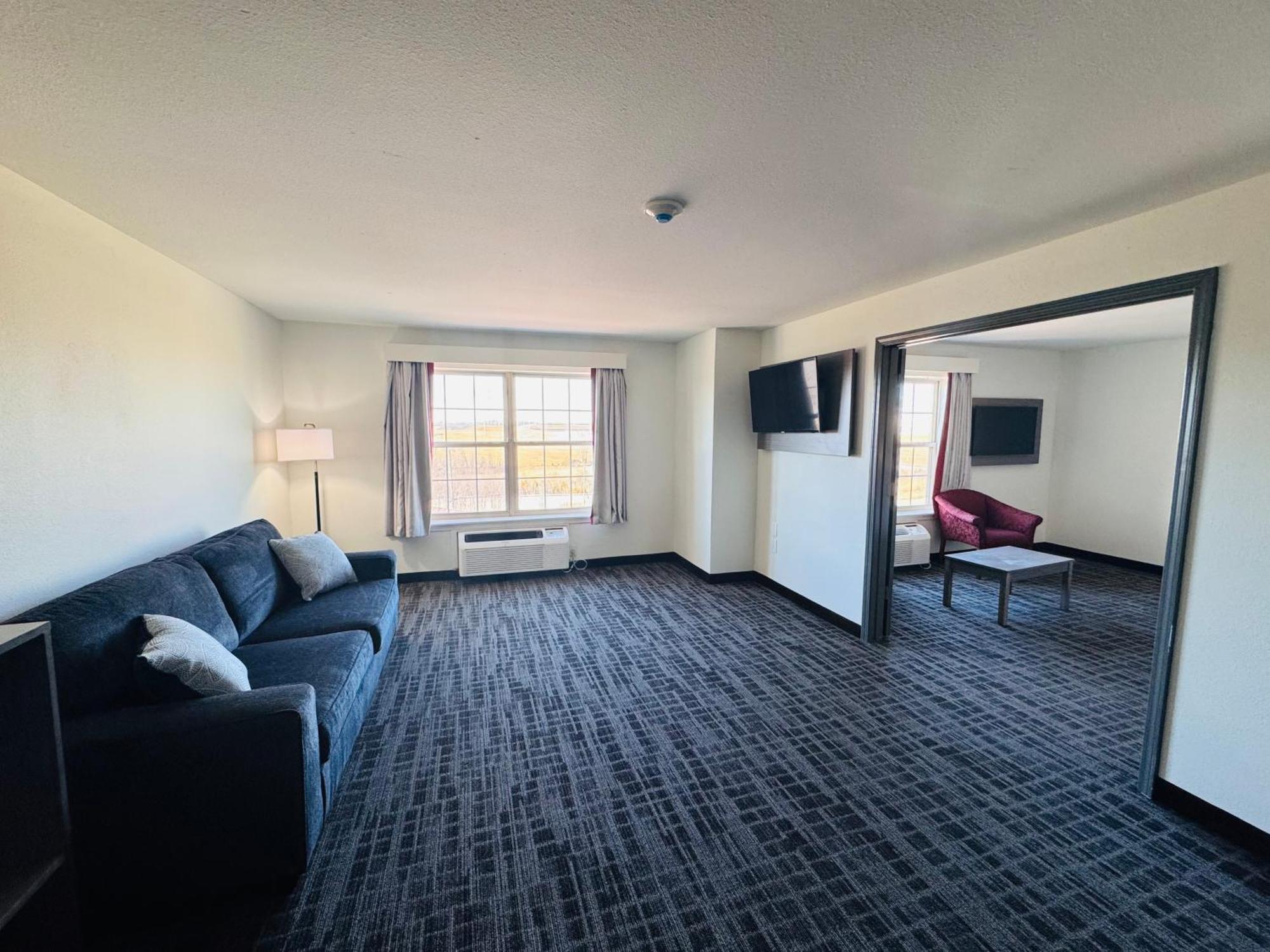 Ramada By Wyndham Sparta/At Speedway Zewnętrze zdjęcie